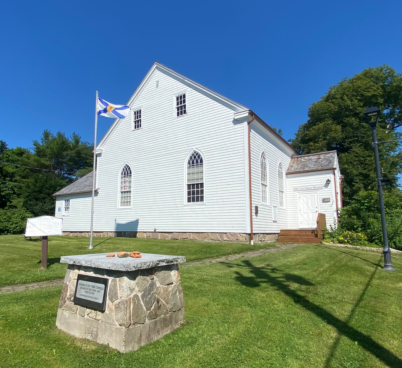 court house photo of the Old Court House museum building in bright sunshine